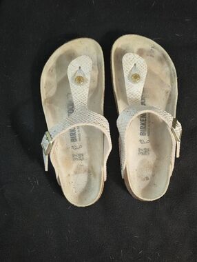 Birkenstock Womens Cream Snake-Print Gizeh Sandals